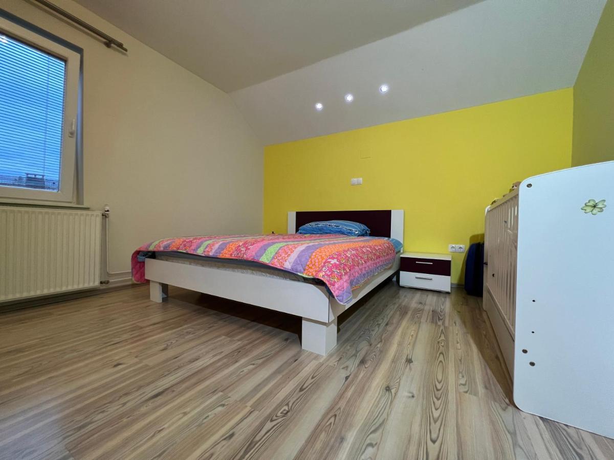 Mici'S Apartments Visoko  Esterno foto
